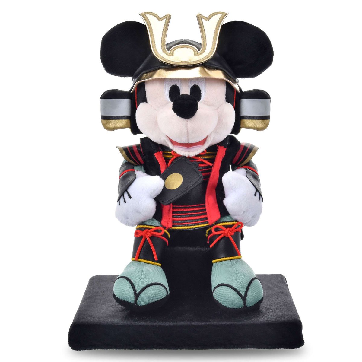 ディズニーストア】 3月3日より、五月人形のような鎧兜スタイルが凛々