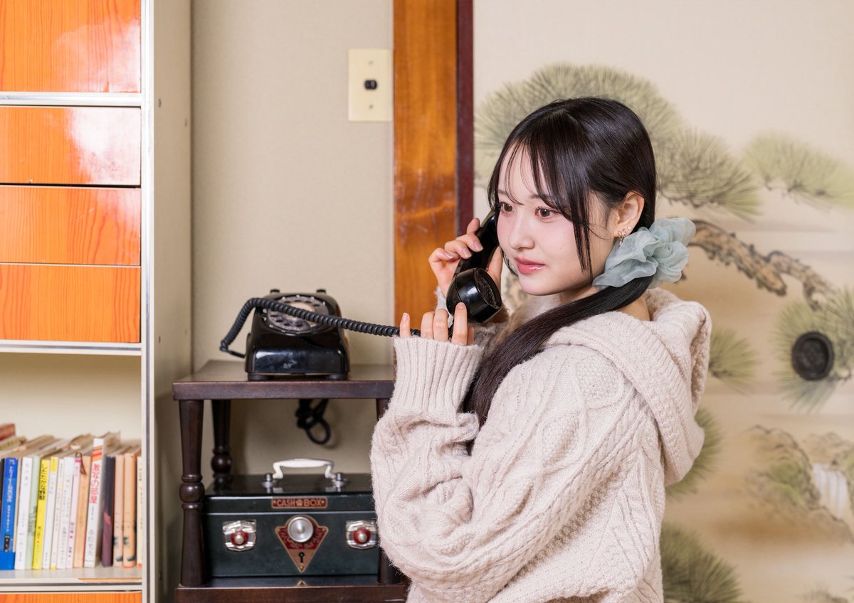 もしもーし📞 ̖́-
皆さん今日は何してますか？笑
初めて固定電話触りました