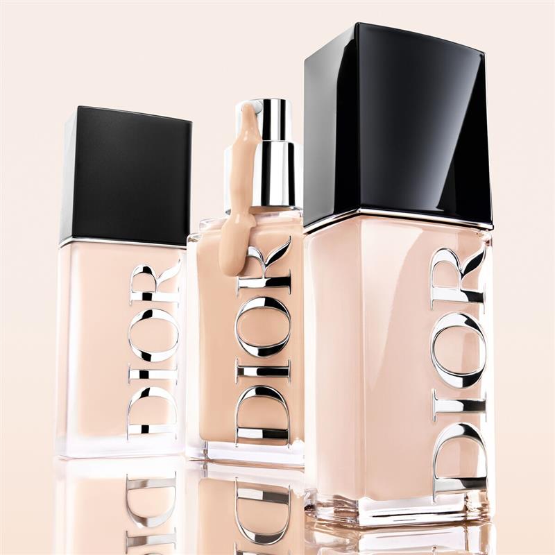 新製品をお試しのチャンス】 新リキッド ファンデーションのサンプルを