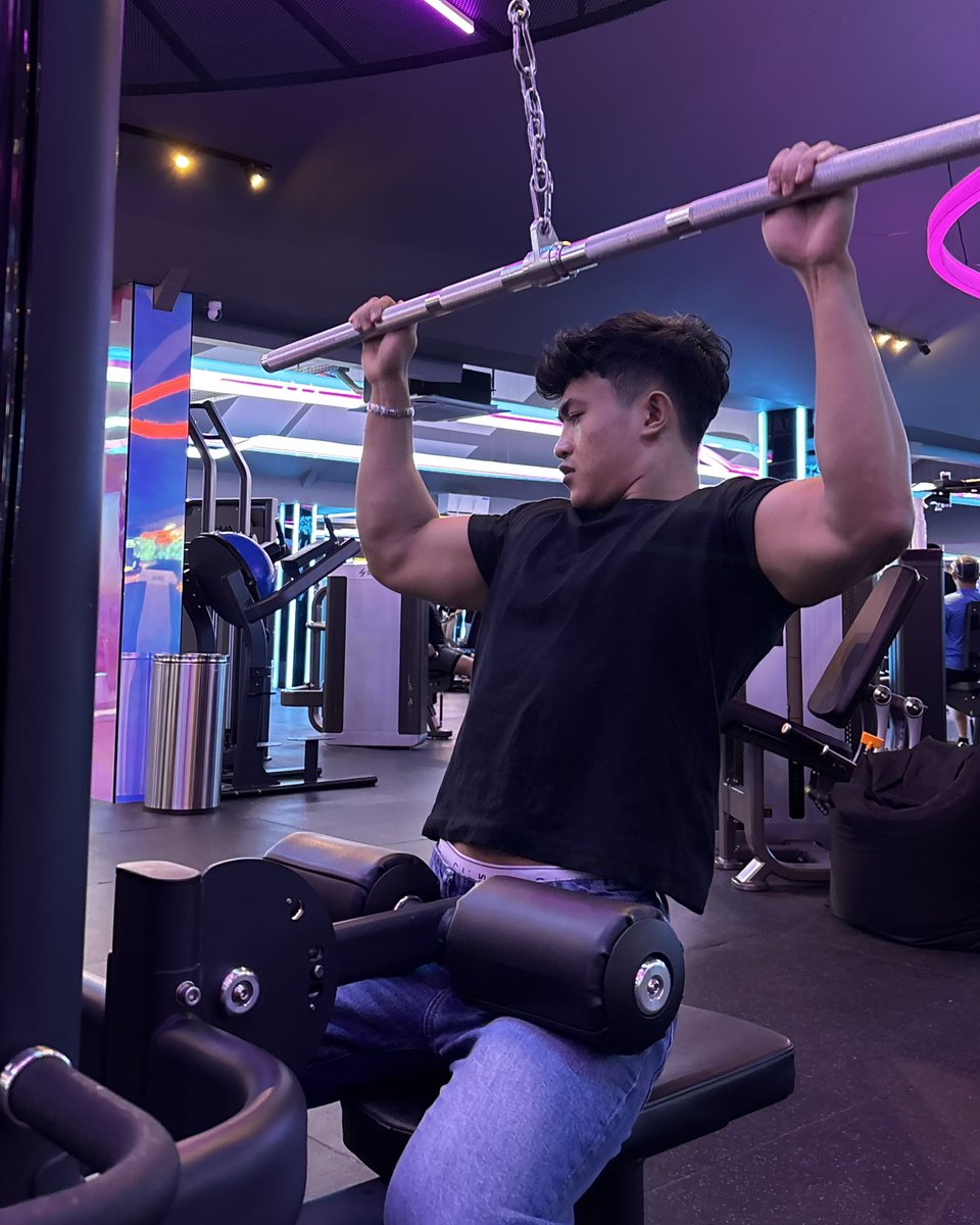 kindtoni tweet media