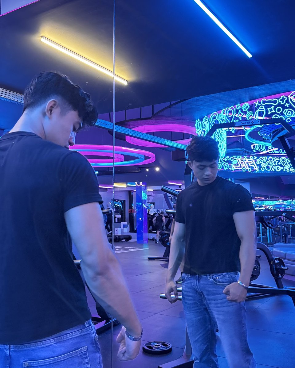 kindtoni tweet media