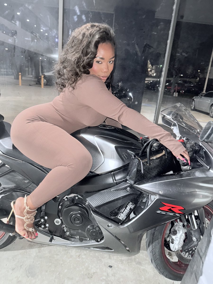 Mistress Chava Reign 🏦 tweet media