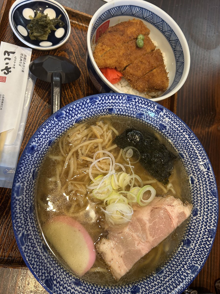 一悶着あったあとに、ようやく14時に食べる昼メシ中華そば＆ミニタレ