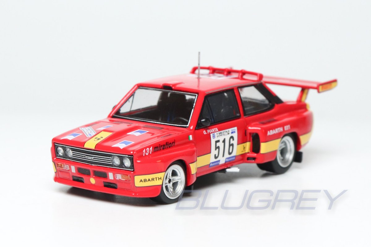 LAUDORACING 1/64 フィアット アバルト SE 031 ベルトーネ ジロデ