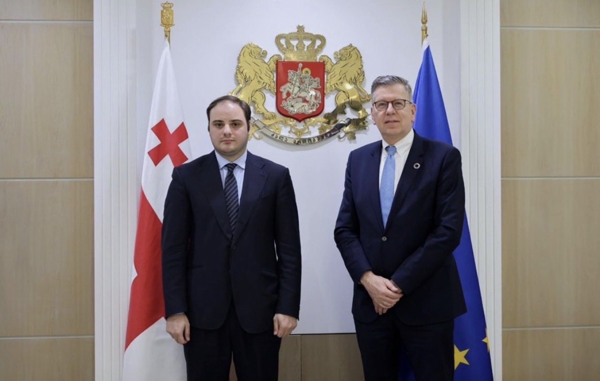 Arthur Erken tweet media