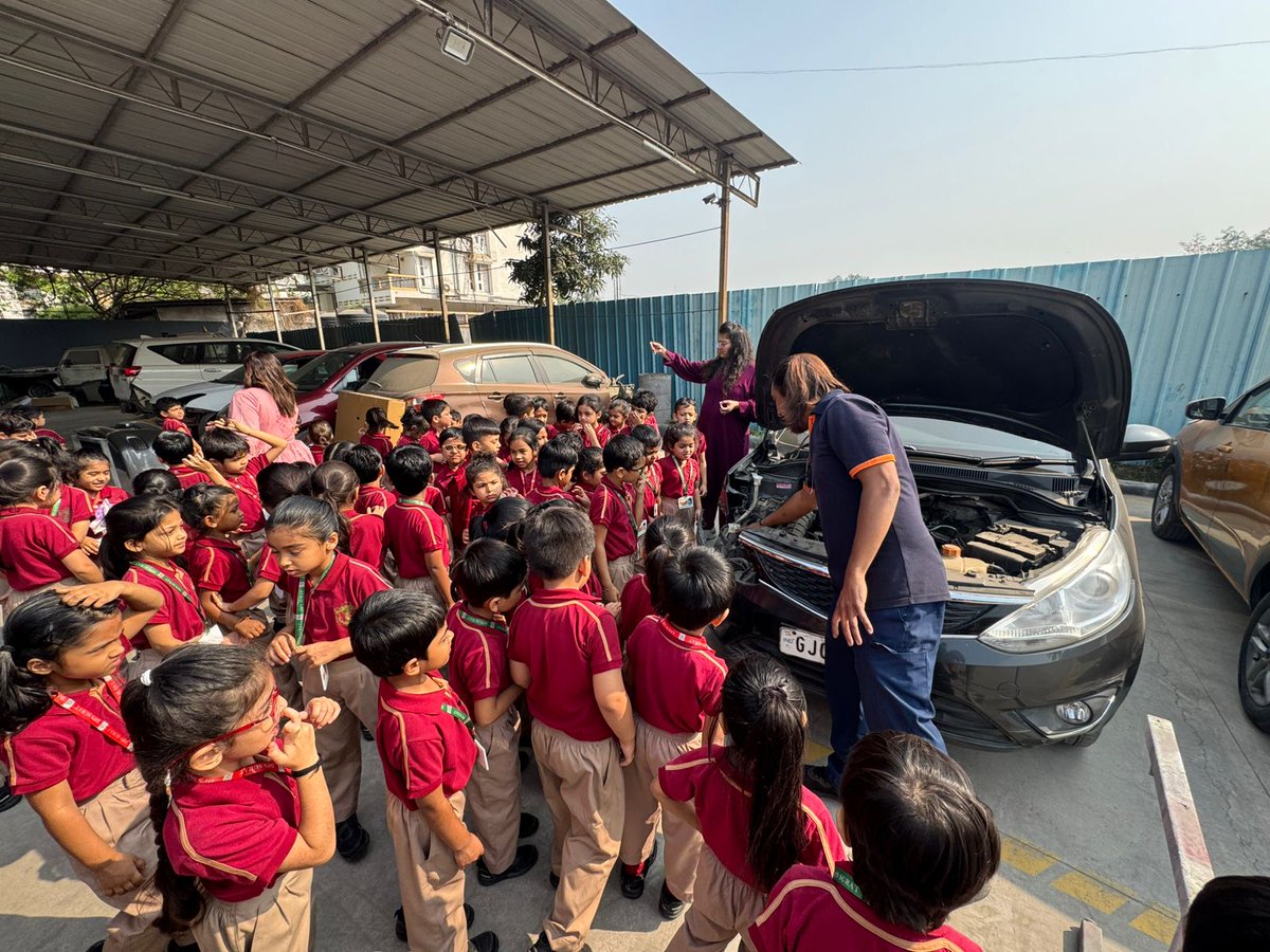 Delhi Public School tweet media