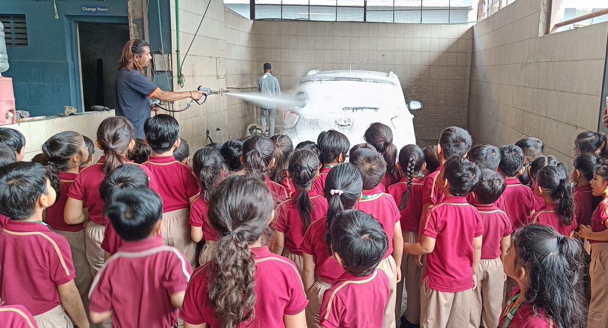 Delhi Public School tweet media