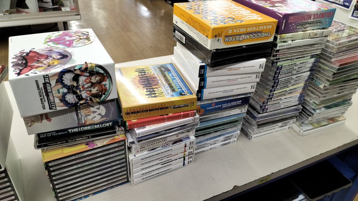 hf21185's tweet photo. こんにちは!
アイドルマスターCDたくさん入荷しました!是非店頭でご確認ください!
#ハードオフ　#市川市　#アイマス https://t.co/0XbNKUS9bP
