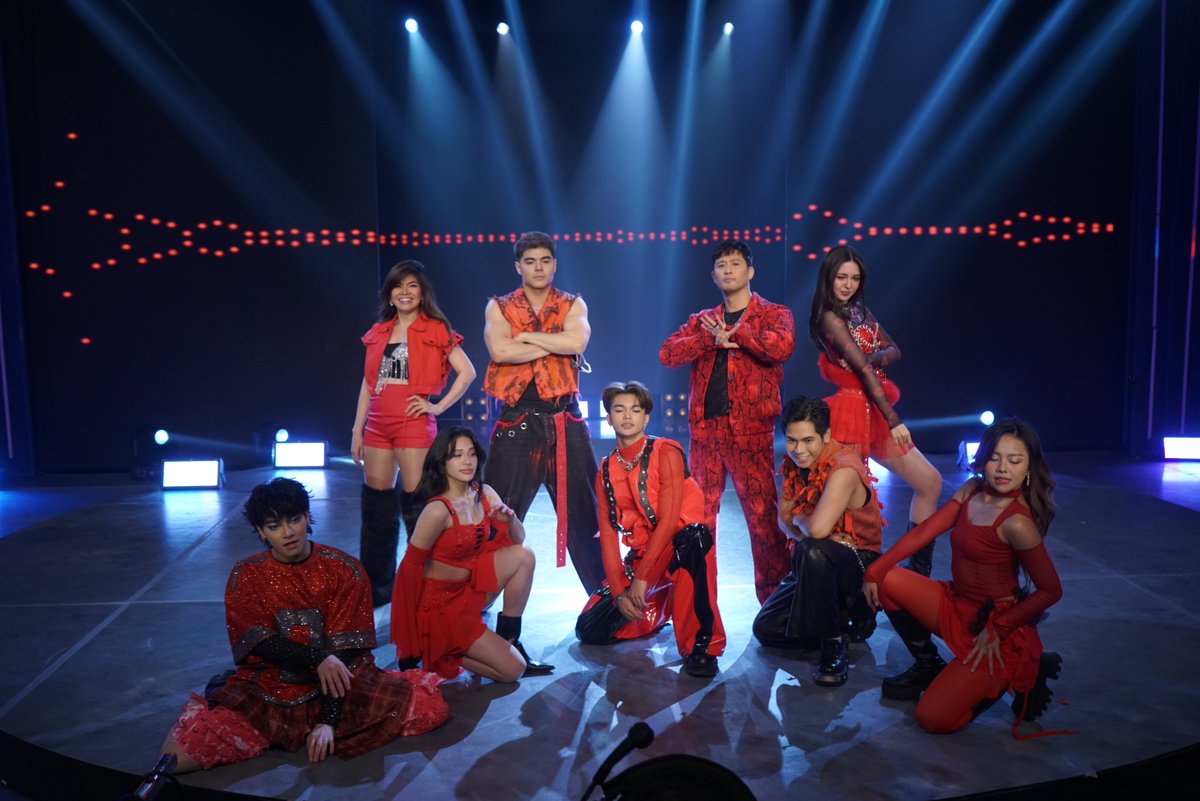 #StarsOnTheFloor 2026 Celebrity and P-pop dance stars, pinainit ang Showtime stage! 🔥 

#ShowtimeGrabeAngSaya
For more #ItsShowtime content, visit:
gmanetwork.com/ItsShowtime