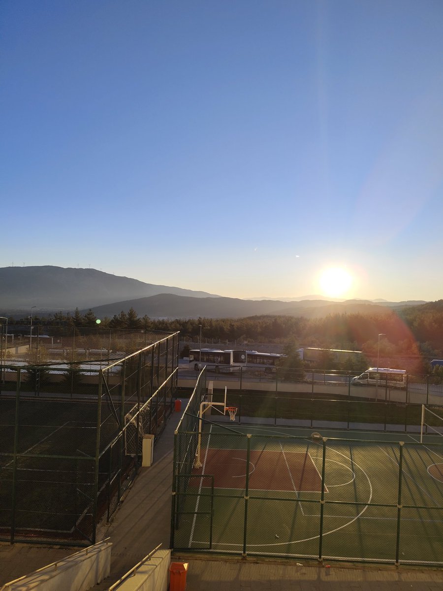 selim (@punkciorom) on Twitter photo 