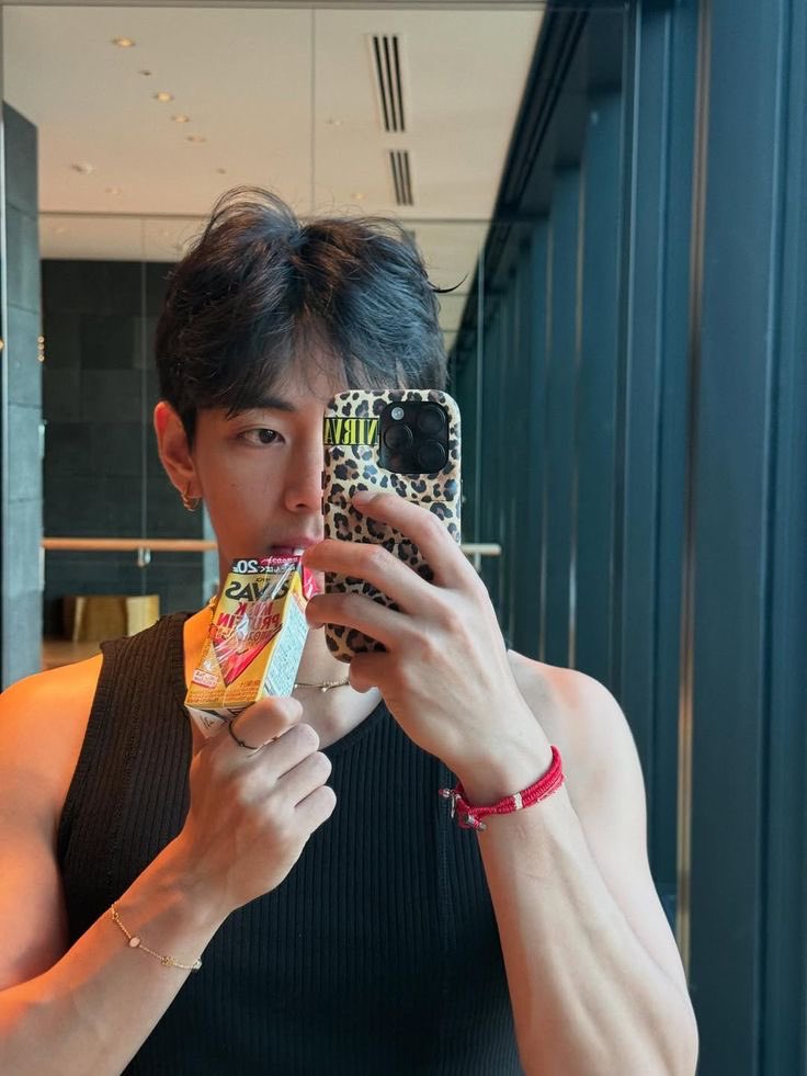 ｻ ۫ ׅ 𝐆𝐆𝐔𝐊 ۟ 🧋 ׅ 𝟏𝟗𝟗𝟕 ׄ ۪ ◗ tweet media