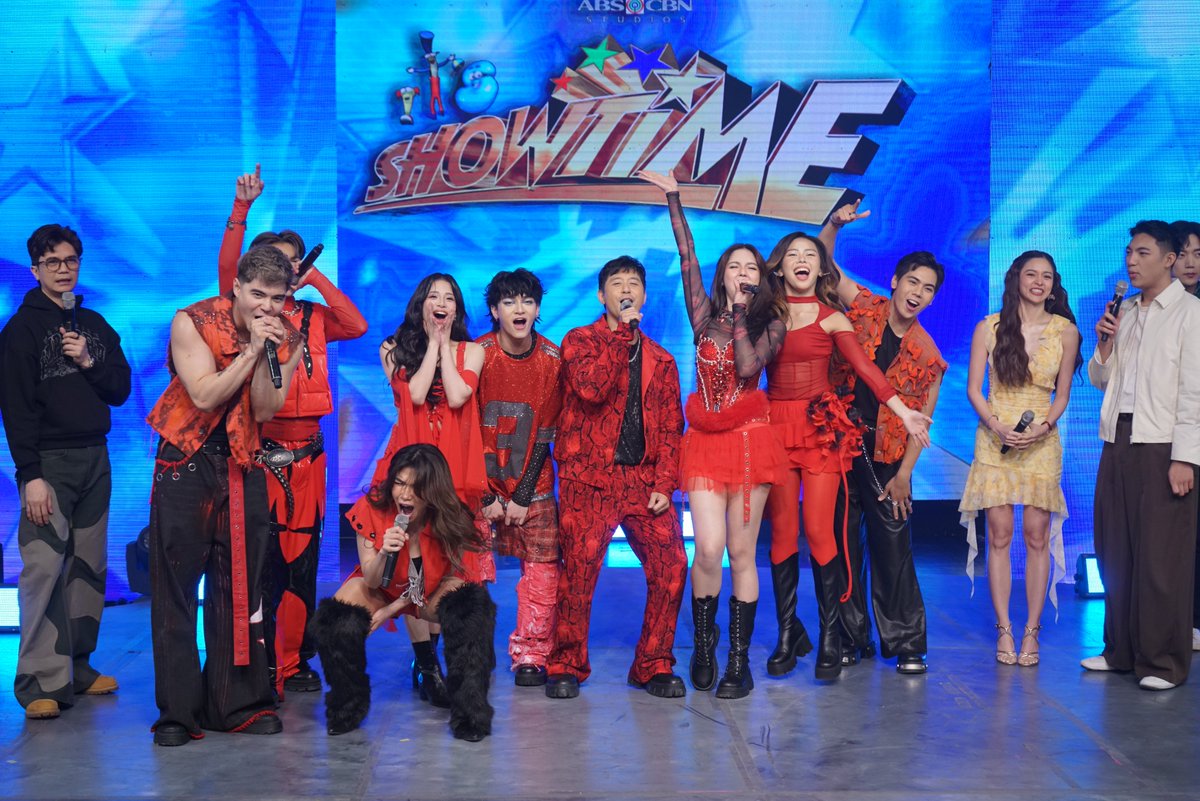 Welcome to It's Showtime, celebrity and P-pop dance stars of #StarsOnTheFloor 2026! 💃🕺 

#ShowtimeGrabeAngSaya
For more #ItsShowtime content, visit:
gmanetwork.com/ItsShowtime