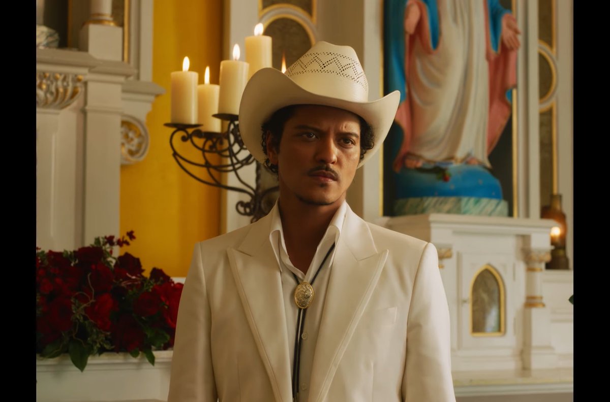 twittandonox's tweet photo. MEU NOIVO TÁ NA IGREJA ME ESPERANDO 😭😭😭😭 @BrunoMars  #riskitall #theromanticalbum #brunomars https://t.co/sj6e7yV2rv