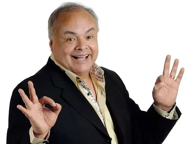 ojalá para la próxima Yandel venga con Fónico