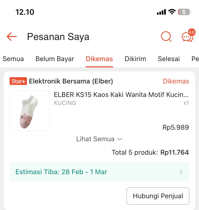 Lonelysweeet's tweet photo. @RacunBelanja Iya lagi tiba2 sisa 5 menit lagi 😭 jadi co ini aja buat ganti2 mincun wkwk https://t.co/fSv4J6CE46