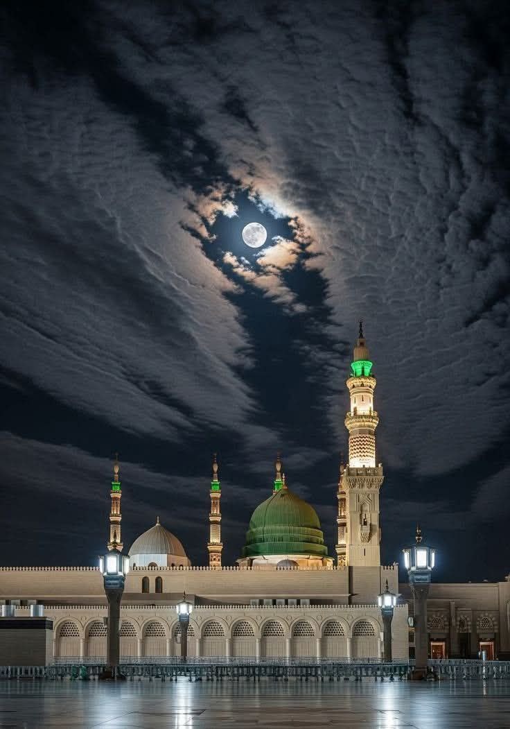 عليكَ صَلاةُ اللهِ مَا صَامَ  صَائِمُ
و ما قَامَ بالقُرآنِ فِي اللّيلِ قَائِمُ