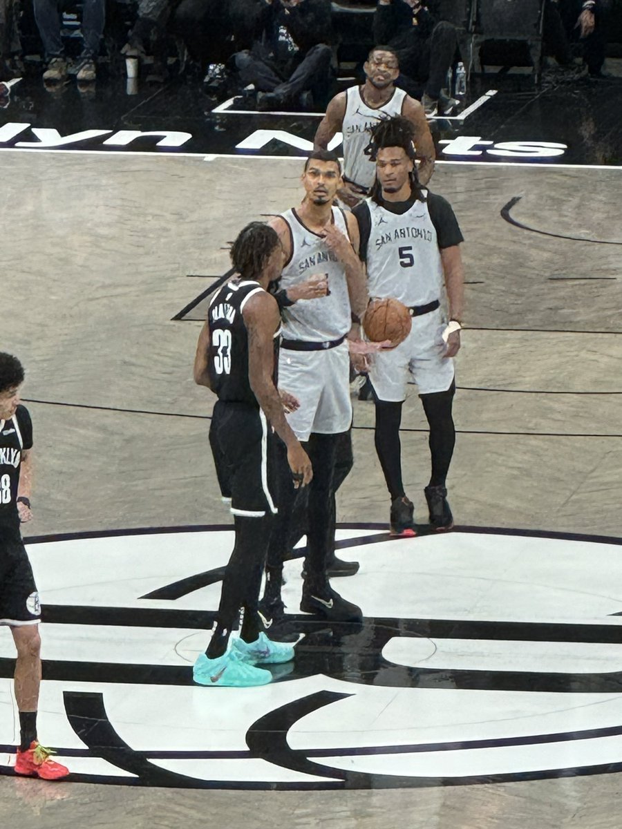 The way Wemby towers over Nic Claxton is truly astonishing.