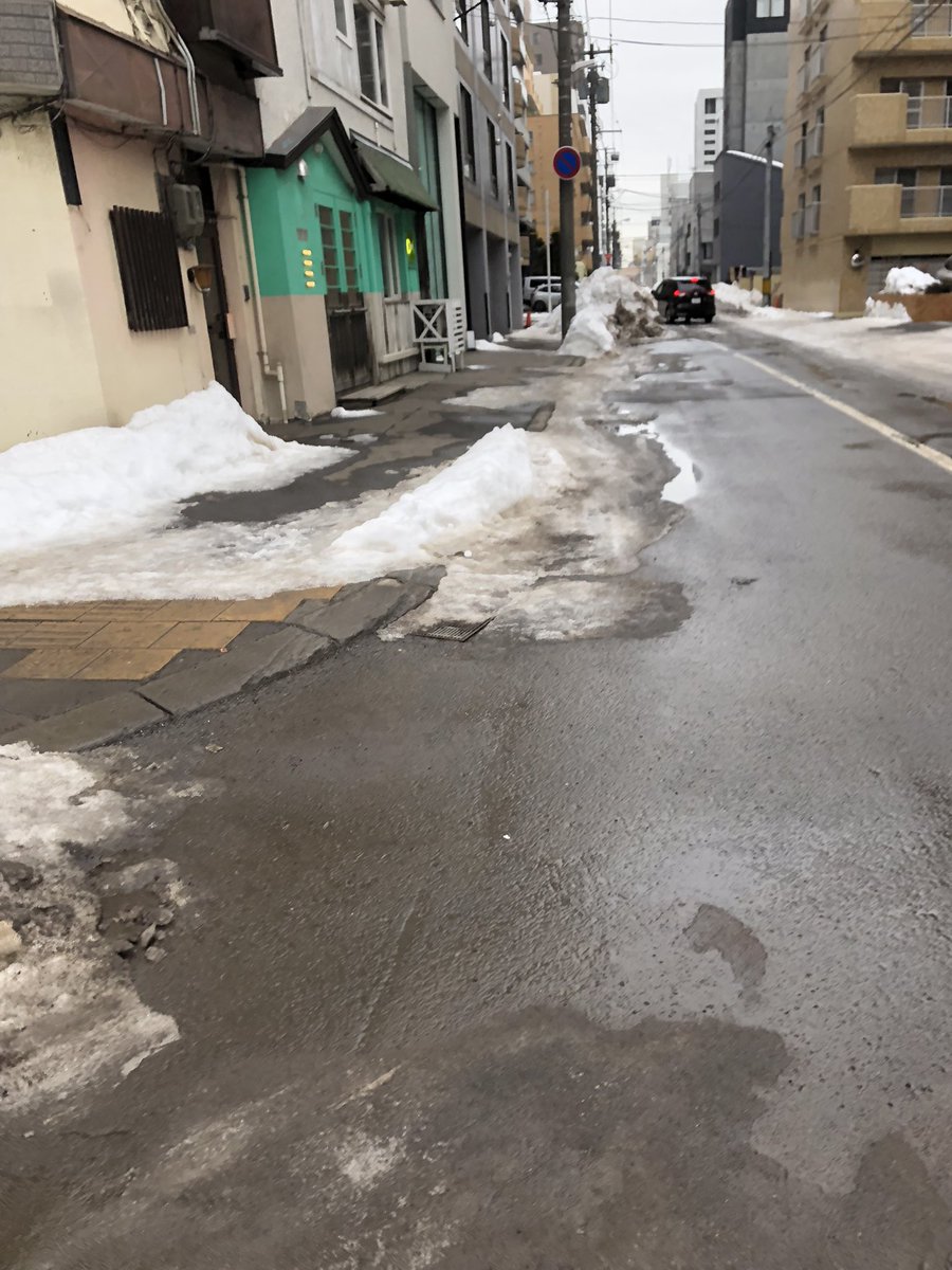 tacchyal's tweet photo. 円山より😜
＋２℃💦
週末また雪かよ😝

全国展開してるホットヨガスタジオでの測定
筋力39歳

別途、医療機関での測定
血液年齢30代前半

永遠の19才が老けてきたぜ
これからは
「ただの札幌不良少年」と名乗ります

#アサソラ #朝空 #イマソラ #mysky #cloud #sunrise #札幌 #北海道 おはよう https://t.co/RMfck6IGKn