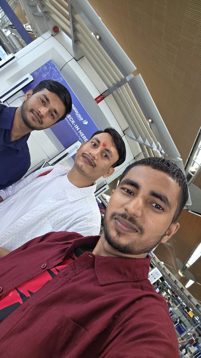 bitukumarydav10's tweet photo. Kaula lumpur internationl airport . https://t.co/m2H6D7uvXc