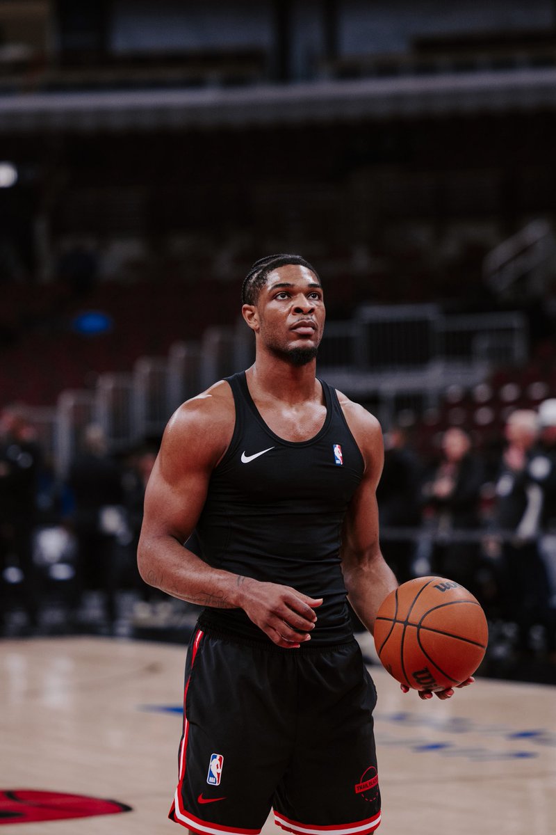 TIME TILL TIP-OFF: 20 MINS