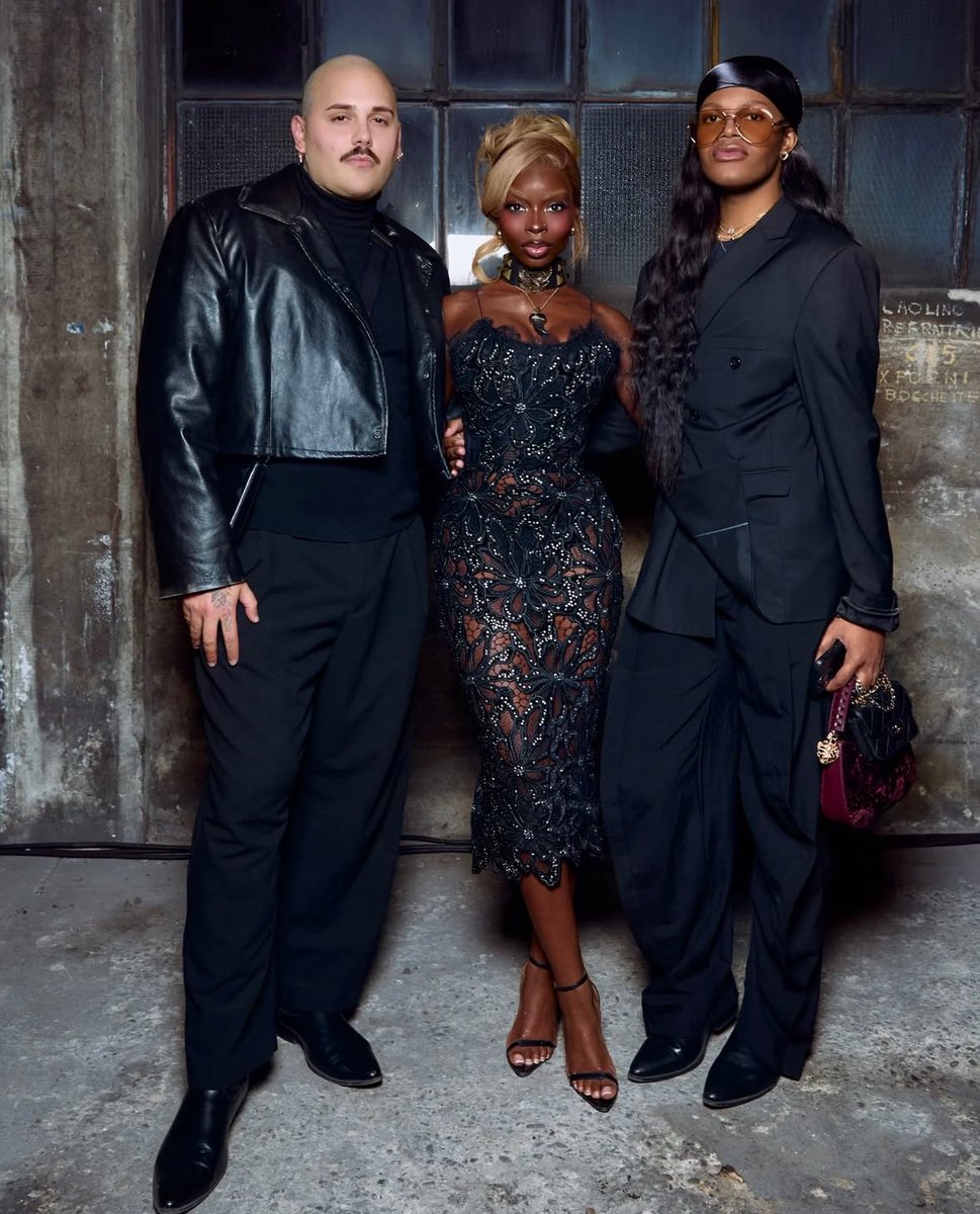 cussrealgood's tweet image. The #Dreamteam everyone 👏🏾