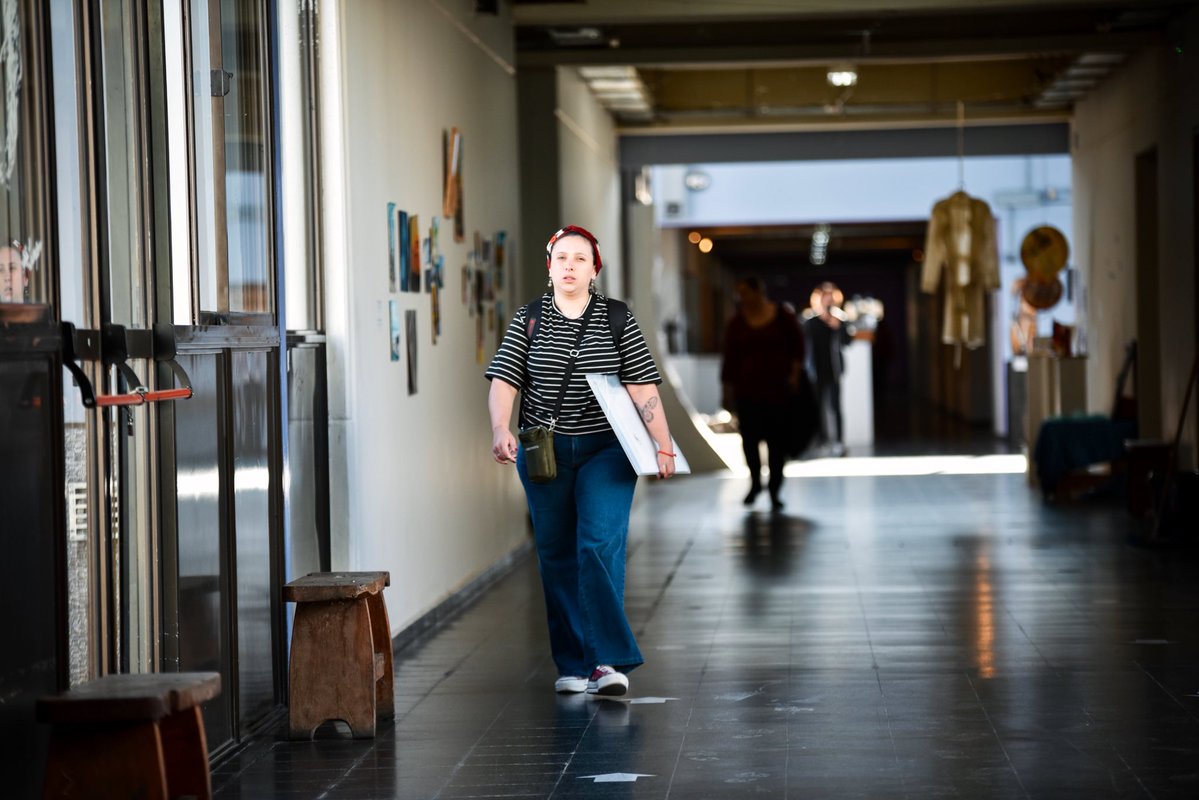 ¡Qué buena noticia! Finalizaron las preinscripciones en la Universidad Provincial de Córdoba y hay un dato que nos llena de alegría: alcanzamos un récord histórico de aspirantes. Son 26.400 estudiantes que se preparan para la cohorte 2026, lo que representa un incremento superior