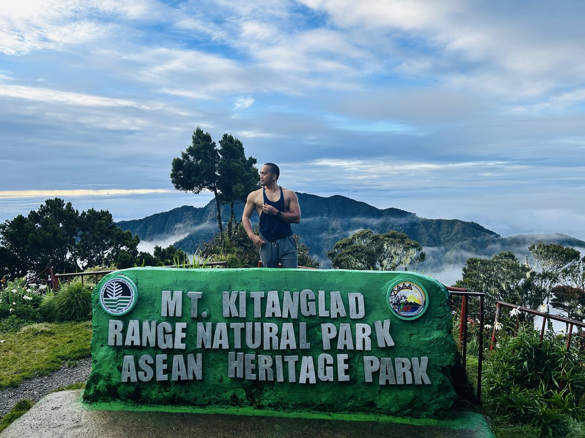 DemarkusMalik's tweet photo. Successfully summited Philippines’ 4th highest mountain, Mt. Kitanglad ♥️ https://t.co/CGwqZWlFxj