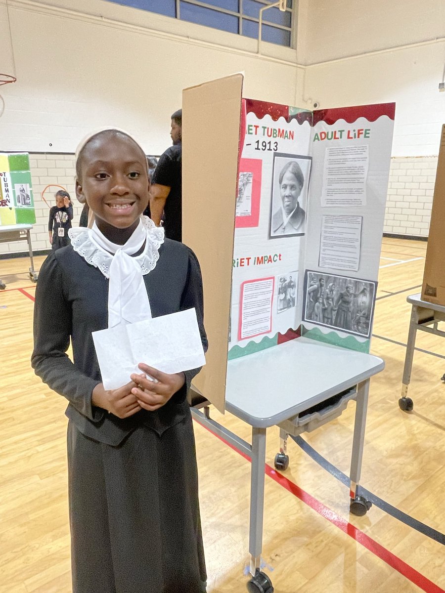 StultsRoadElem's tweet photo. Stults Road Elementary students brought history to life for Black History Month! ❤️💛💚 https://t.co/S7X1UjuHwo