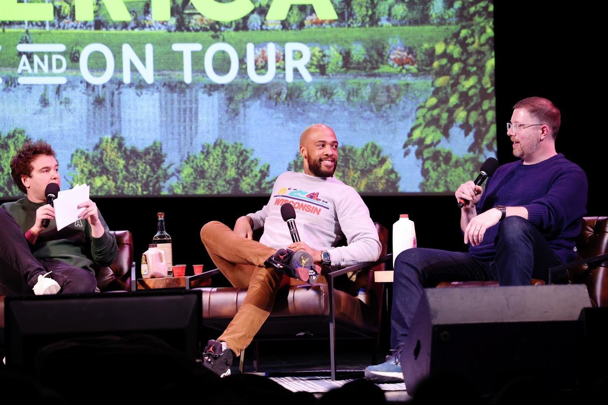 TheOtherMandela's tweet photo. You're coming at a Black man for wearing Jordans when Tom wore a bolo tie to work today... https://t.co/1AAgOnmsCJ