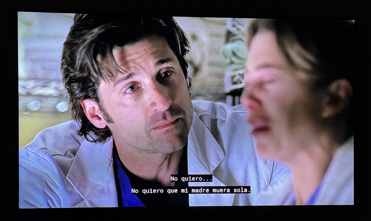Yo sé que Derek Shepherd no era perfecto pero la forma en la que siempre que veía a Meredith llorar se le ponían sus ojos llorosos… él ADORABA a esa mujer.