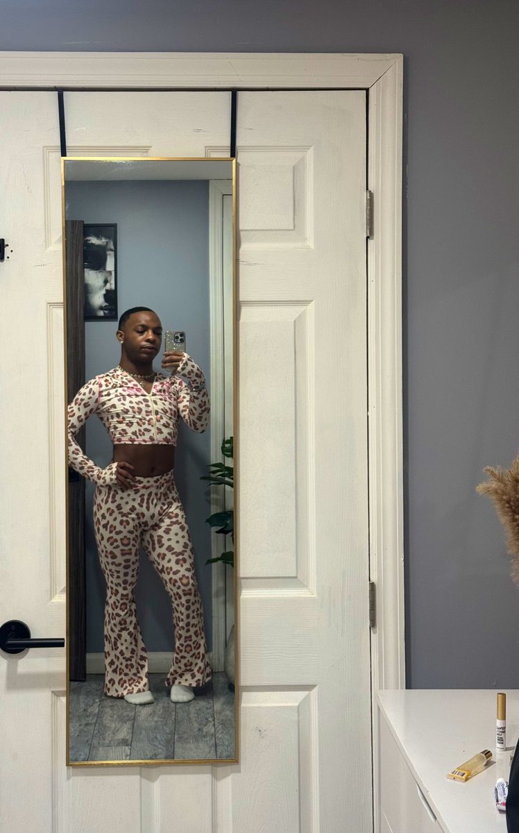 ๐๐๐๐๐๐๐๐๐ ๐๐๐-๐๐๐๐๐๐ซฆ๐ดโโ ๏ธ tweet media