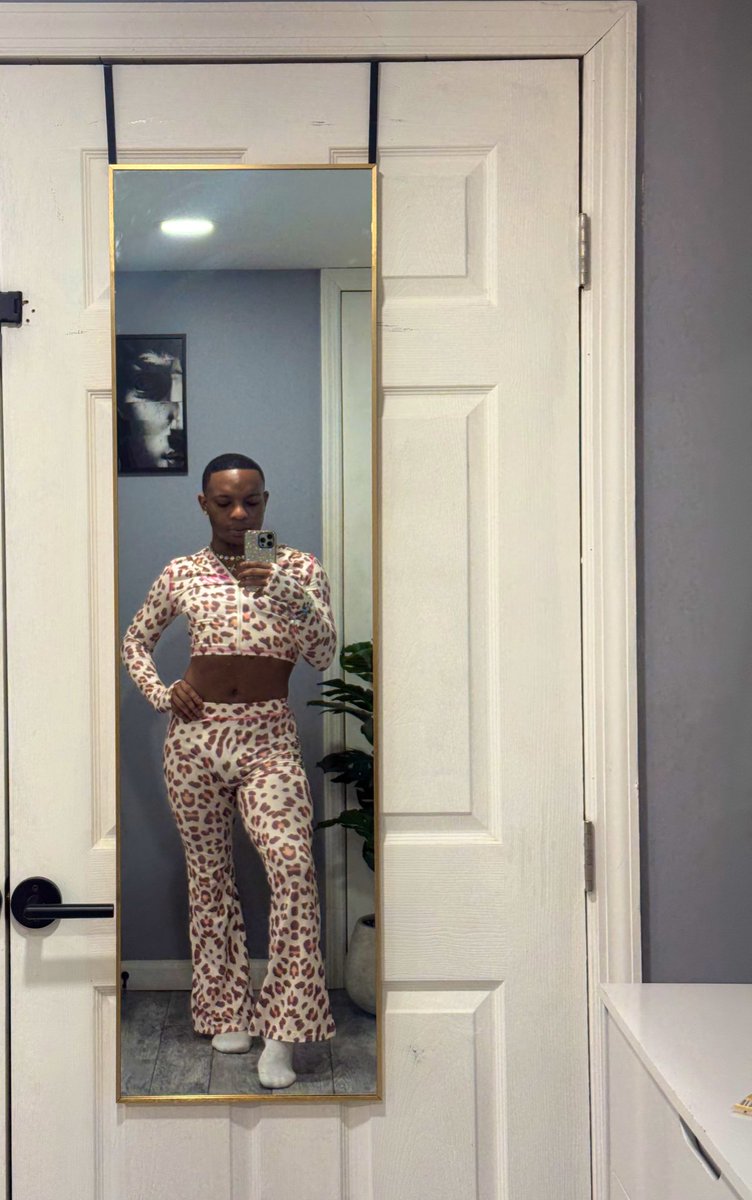 ๐๐๐๐๐๐๐๐๐ ๐๐๐-๐๐๐๐๐๐ซฆ๐ดโโ ๏ธ tweet media