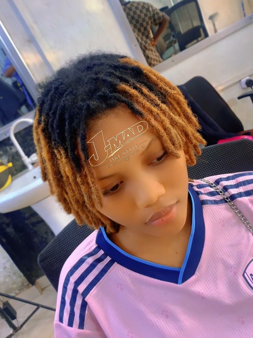 JeuneGuinen1's tweet photo. J-MAD H&amp;F Style 
 sis à 300 m de la T7 et 500 m environ de la gare la J-MAD H&amp;F Style magie forte 🔹☑️ Les prix demande Veuillez nous contacter sur 00224626708040 https://t.co/d5R8UgUlvF