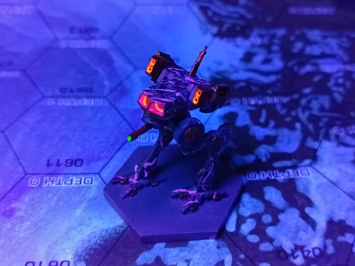 Locust "Baco Tell" 
#Battletech #PaintYourMinis