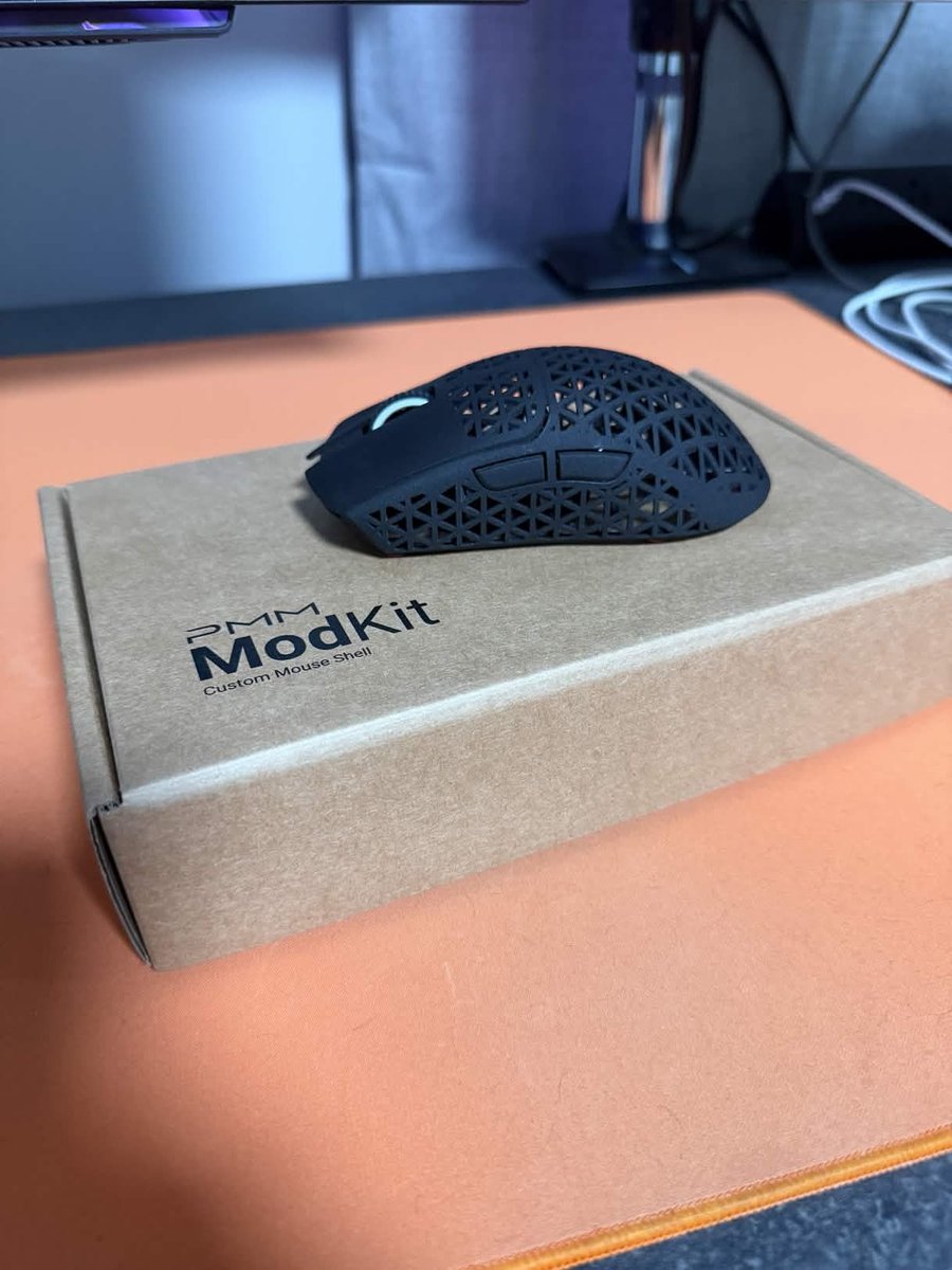 cisston's tweet photo. new mouse got me moving different. @ModsMouse https://t.co/RvPGXnvyrq