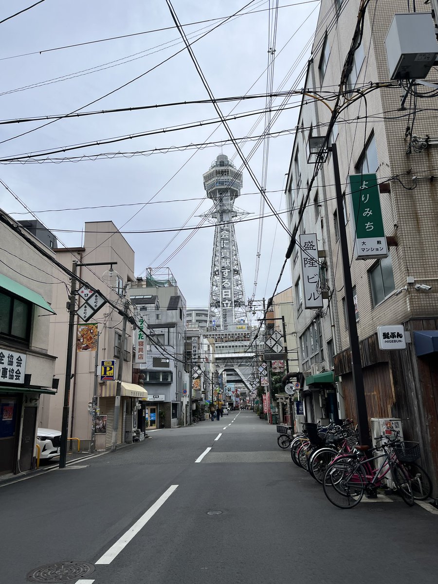 marimoVV's tweet photo. あさから免許更新して病院行ってバイオハザードやる https://t.co/WK8tE10fDI