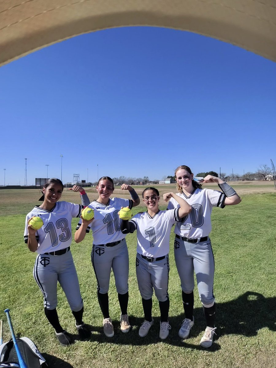 Clark Softball tweet media