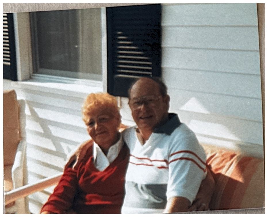 MemoirforMe's tweet photo. “My grandparents, Nan and Pop Pop, were just the best! If my brother and I were fighting, I’d call Nan and say, ‘Come get me!’ Then, I’d put the phone to the door and she’d yell at my brother, ‘Leave her alone!’ " https://t.co/WuYvtYSkzq
