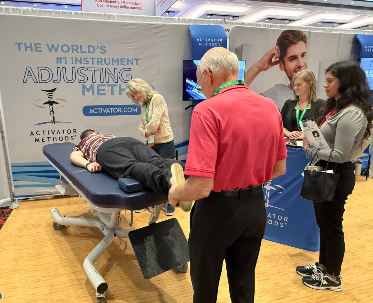 activatormethod's tweet image. Day 1 of Parker Vegas was truly one for the books! 🎉 We’d also like to give a special acknowledgment to Dr. Joe Steinhouser for an incredible 40+ years as an Activator doctor. 

#ParkerVegas #ActivatorMethods #Chiropractic #ChiroEvents