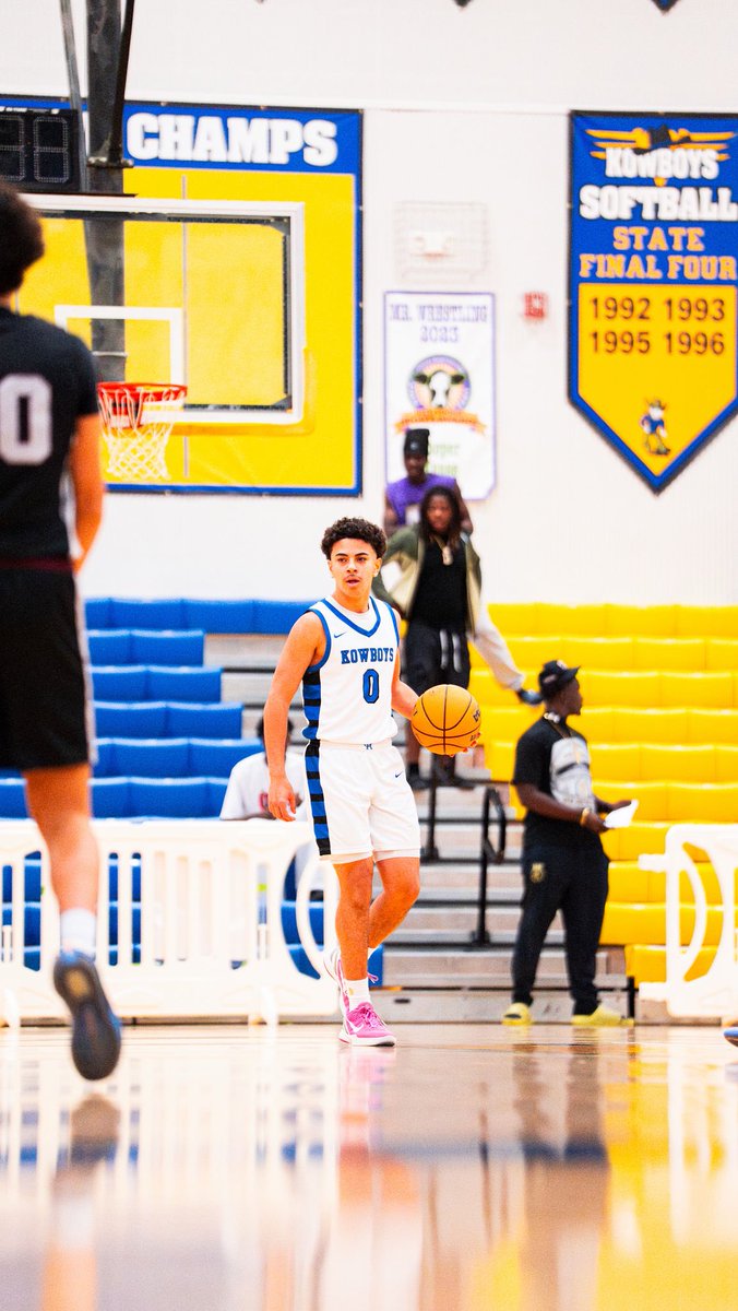 _smarrero5's tweet photo. Lost in sweet 16 but senior season im coming back for more!! #ClassOf2027 @kowboy_hoops https://t.co/XsaJDAwWA5