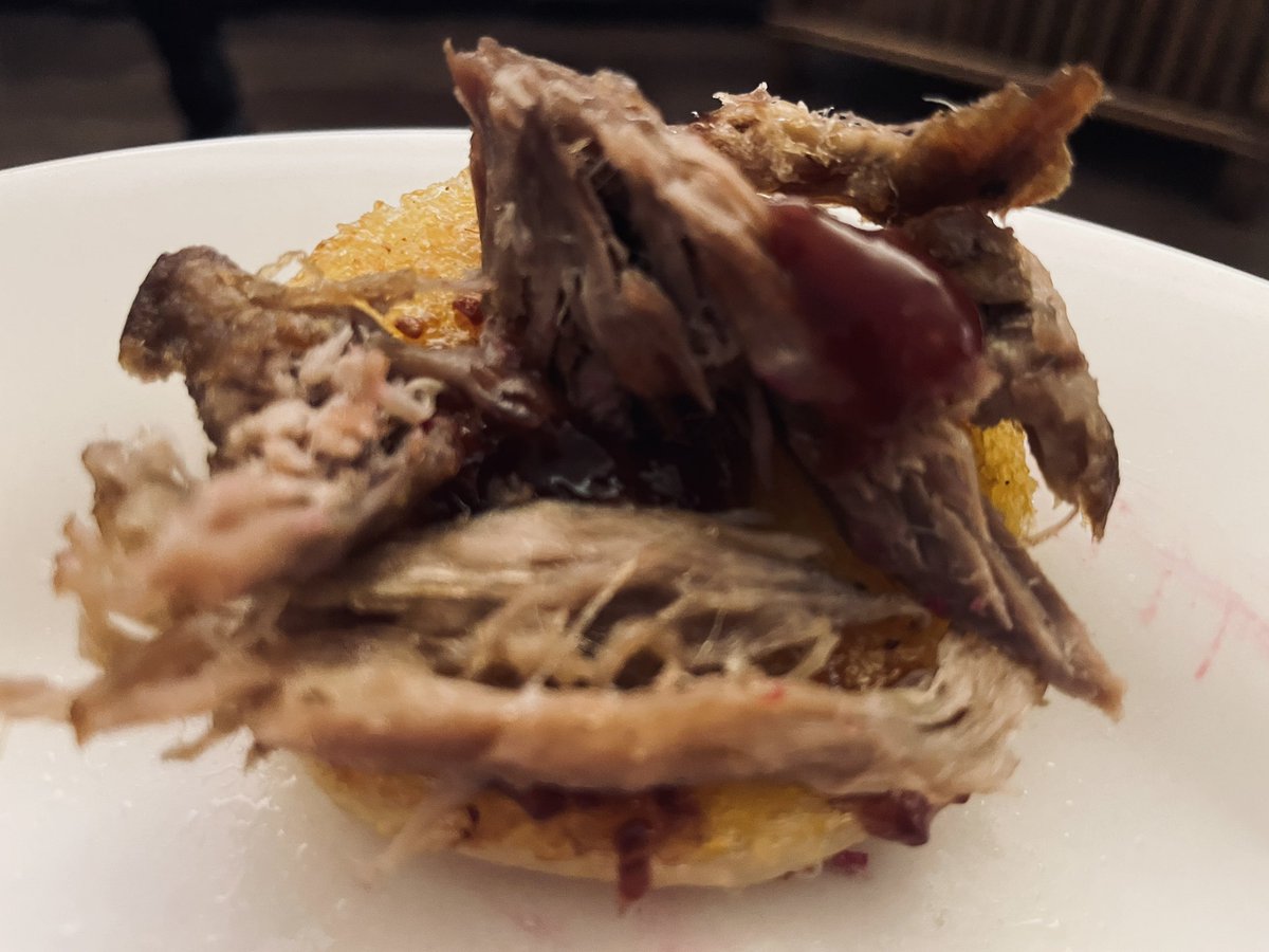 TrishaHoffmanLA's tweet photo. Pulled Pork slider
Sautéed polenta disc topped with a schmear of raspberry jam topped with pulled pork and another schmear of raspberry jam. @HSFBamerica #dinnerwithfisher #hsfaeats https://t.co/tcdqJasZQq