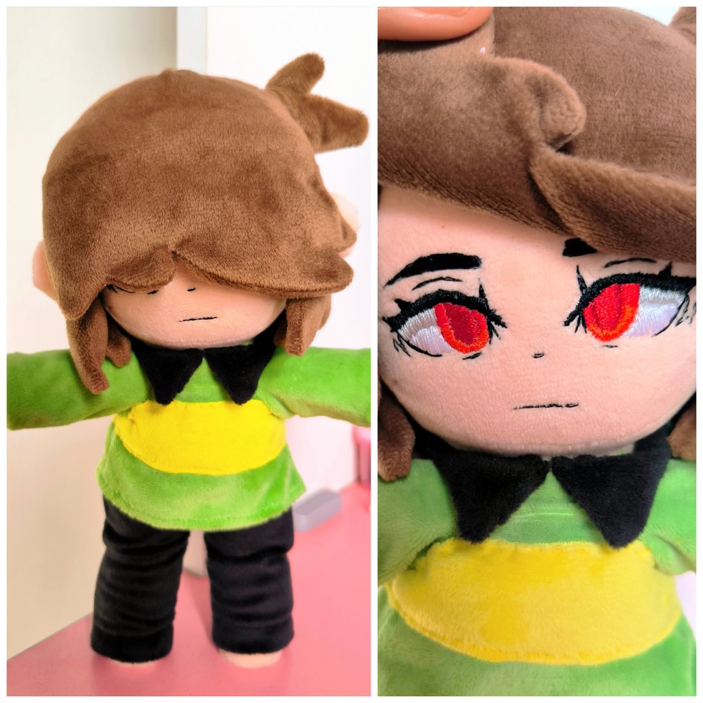 MaddieDanger's tweet photo. #Deltarune #plushie #indievideogame #plush #indiegame
Kris - Deltarune (Peluche hecho a mano) 🪡🐹❤️ https://t.co/LC7R4r8uAg