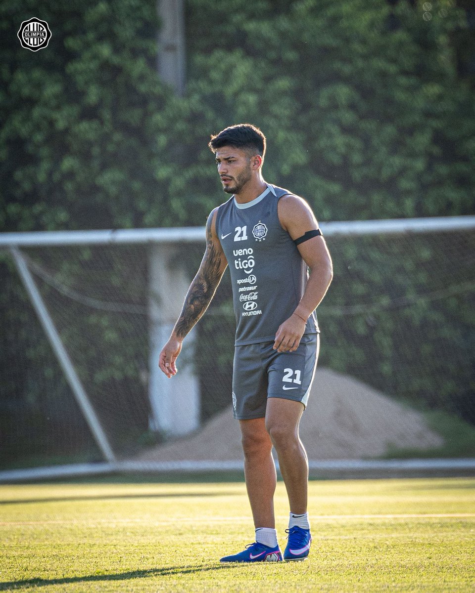 Club Olimpia tweet media