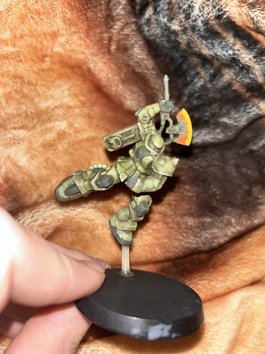 Sadplush679's tweet photo. @SpaceShark24 Been painting some models for gundam assemble https://t.co/G9KK1sj7MC
