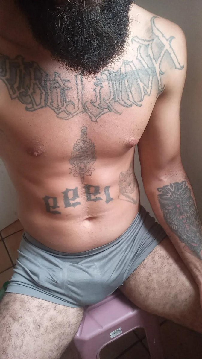 RodrigoBWC's tweet photo. Alguma novinha? 

#PINTOAWARDS
#PINTOAWARD 
#INCESTO
#PINTOSAWARDS
#PINTOSAWARD 
#PEITOAWARDS
#TROCONUDS
#XOTAAWARDS https://t.co/MtHgv4JWhN