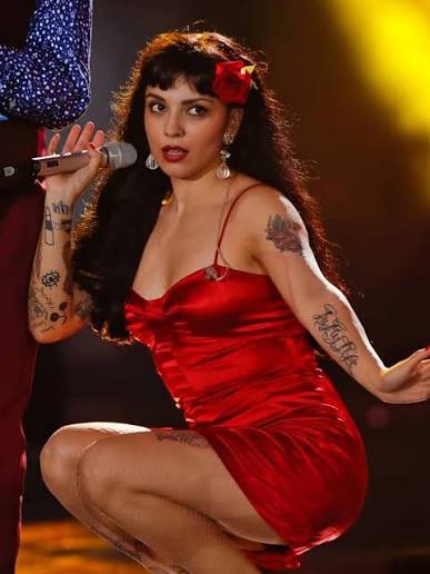 cosmitosis's tweet photo. La evolución de esta mujer. Soy lágrimas 🥹

#Viña2026 https://t.co/PDX1blO4lP
