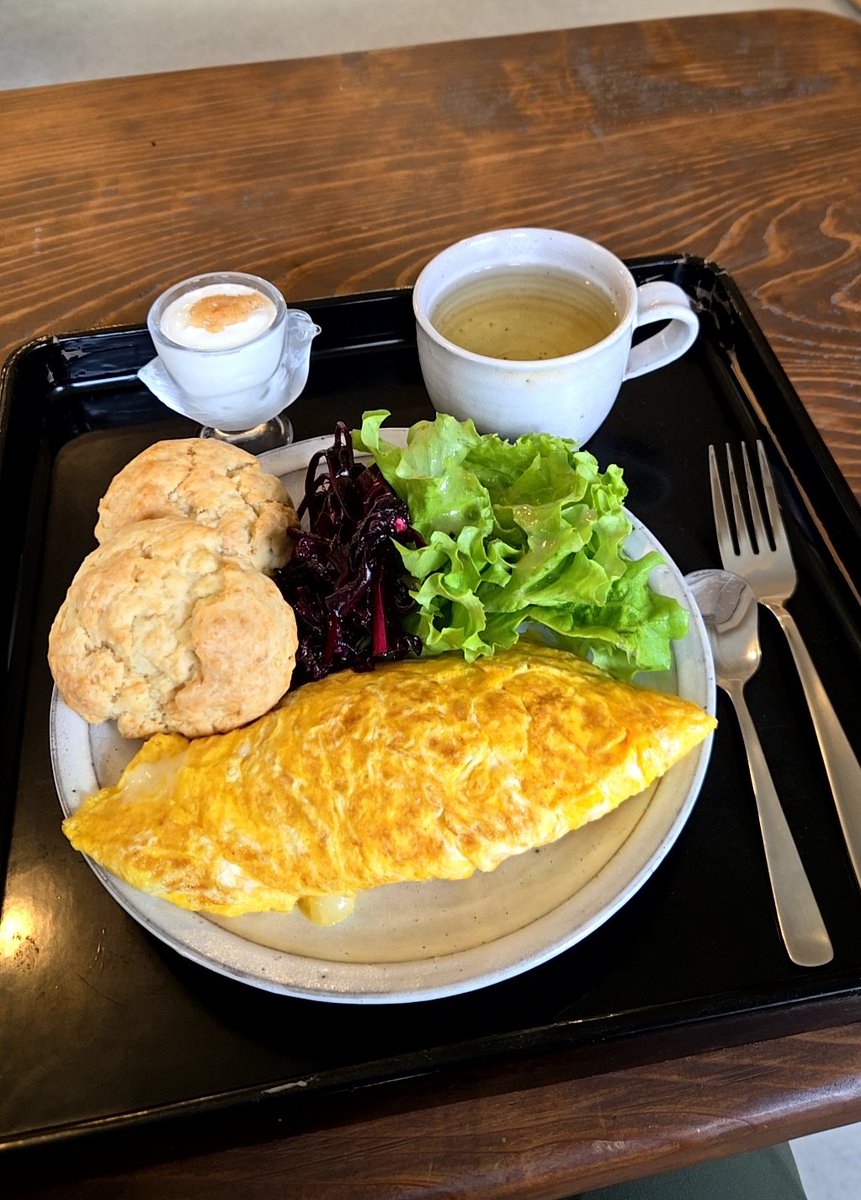 朝からぼっちモーニング☕🍞☁️ (1733日目) 今日は高知市桜井町1丁目