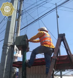 OVIALCDMX's tweet photo. Semáforos de la intersección de Tizimín y Carretera Picacho-Ajusco, col. Lomas de Padierna, @TlalpanAl,   fueron habilitados por personal técnico de #Tránsito de la #SSC en atención a @chuchomares.
#MovilidadCDMX https://t.co/P3pffwPW26