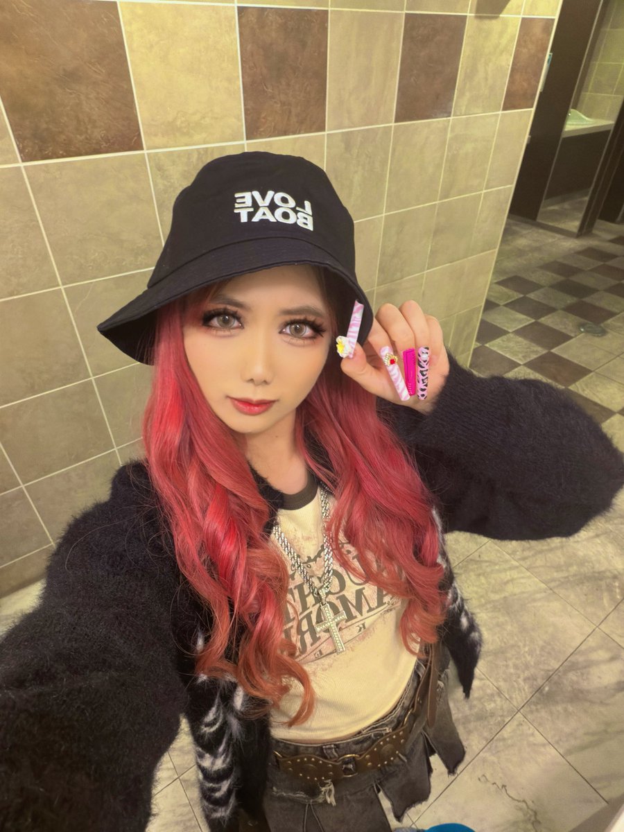 iwamin0216's tweet photo. BLACK GAL🖤☠️
#spiralgirl #LOVEBOAT https://t.co/fG27bcCb8I