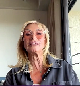 Qué jodida se ve Elba Esther Gordillo
¿Qué la habrá pasado?